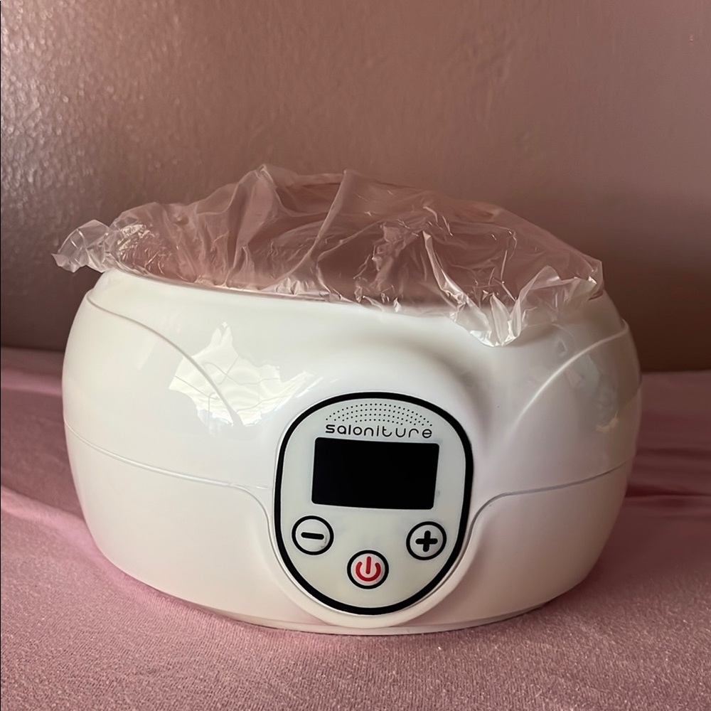 SALONI White Paraffin Wax Warmer with Digital Display